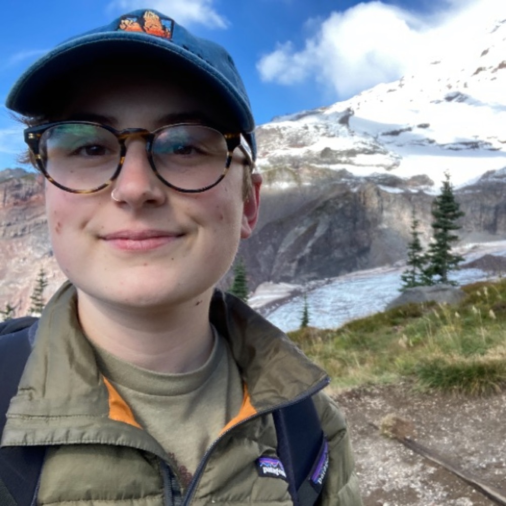 Meet your Posher, Grace